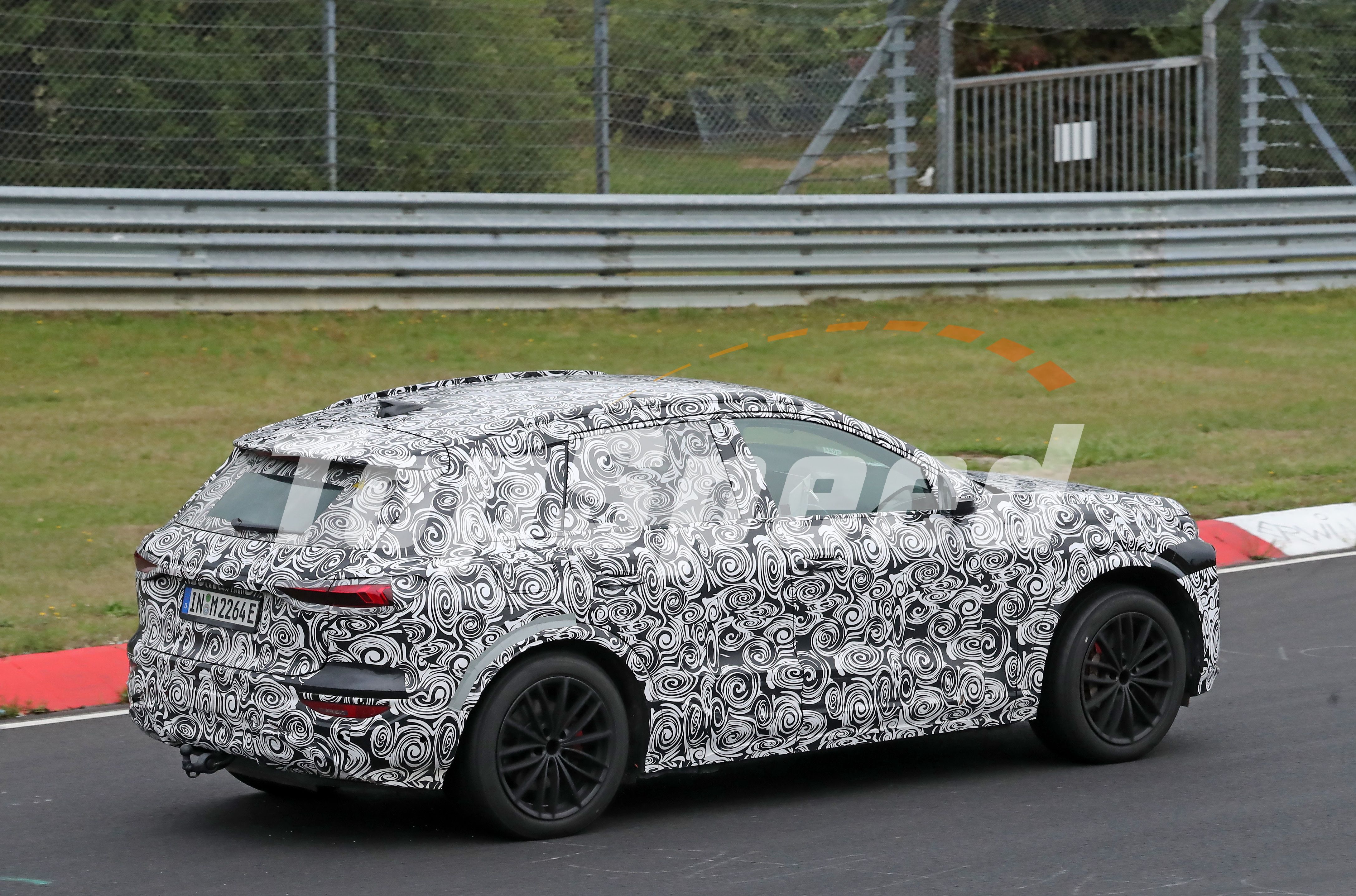 Spy Shots: An Early Look At the Audi RS Q6 E-Tron