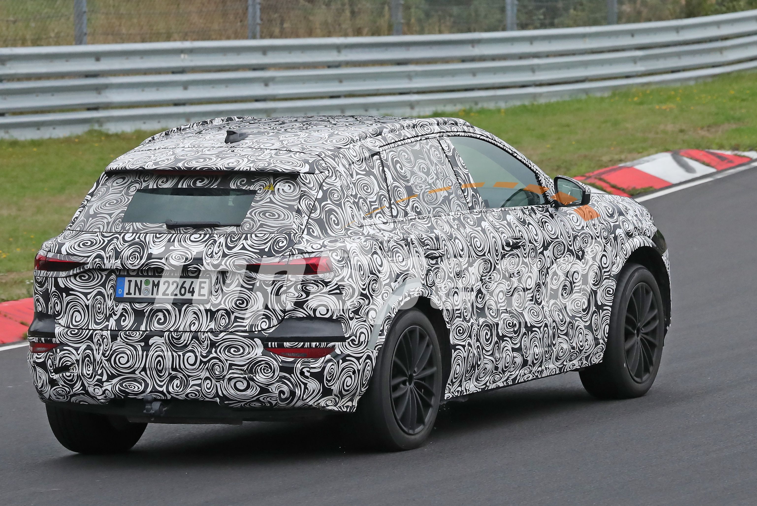 Spy Shots: An Early Look At the Audi RS Q6 E-Tron