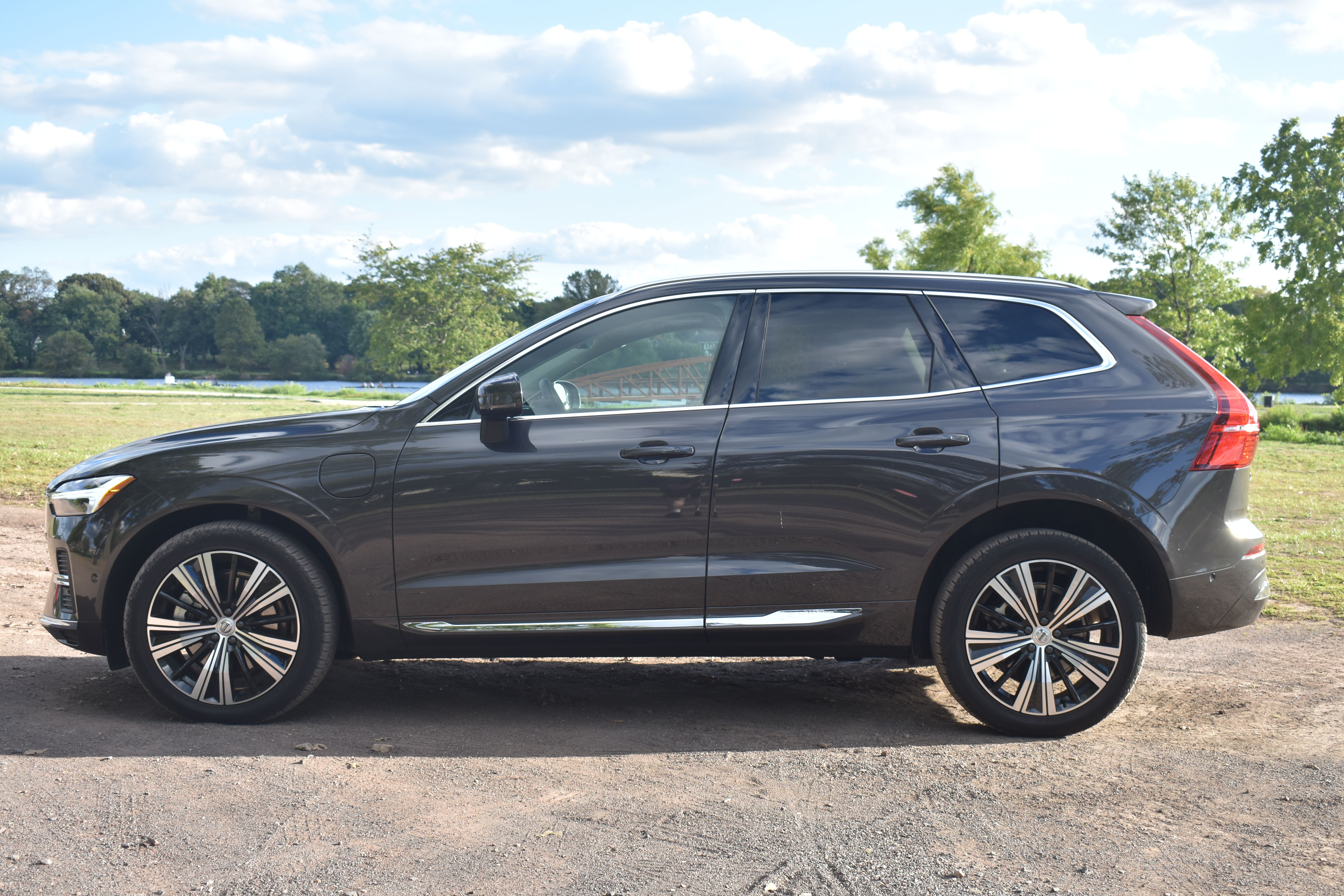 2022 Volvo XC60 Recharge Review: More Range, More Power, Less Weirdness