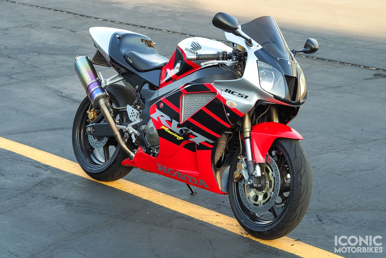 リタ The Honda RC51Is A Bonafide Ducati Slayer From The Early 2000s Up