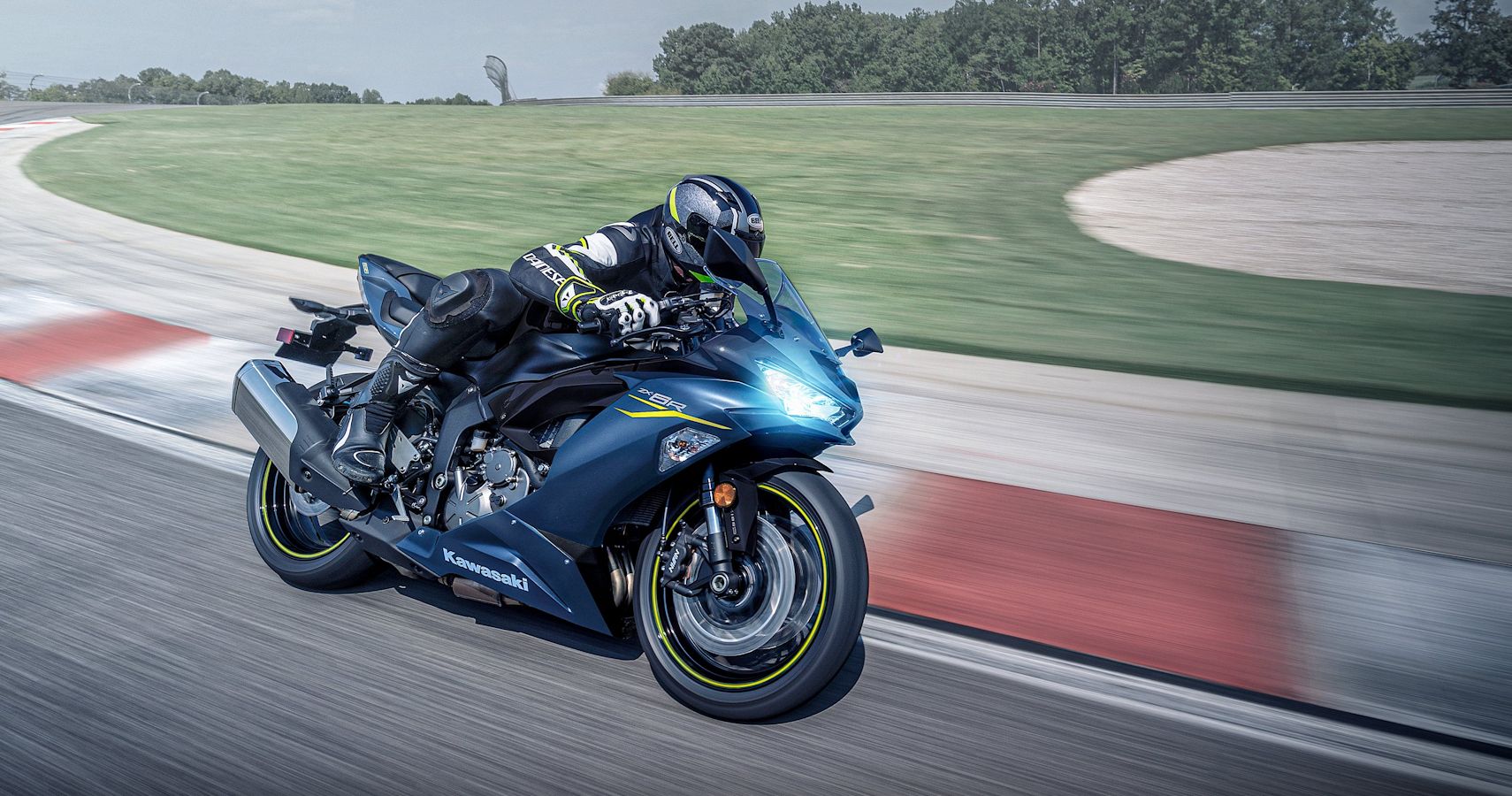 2023 Kawasaki Ninja ZX-6R: Performance, Price, And Photos