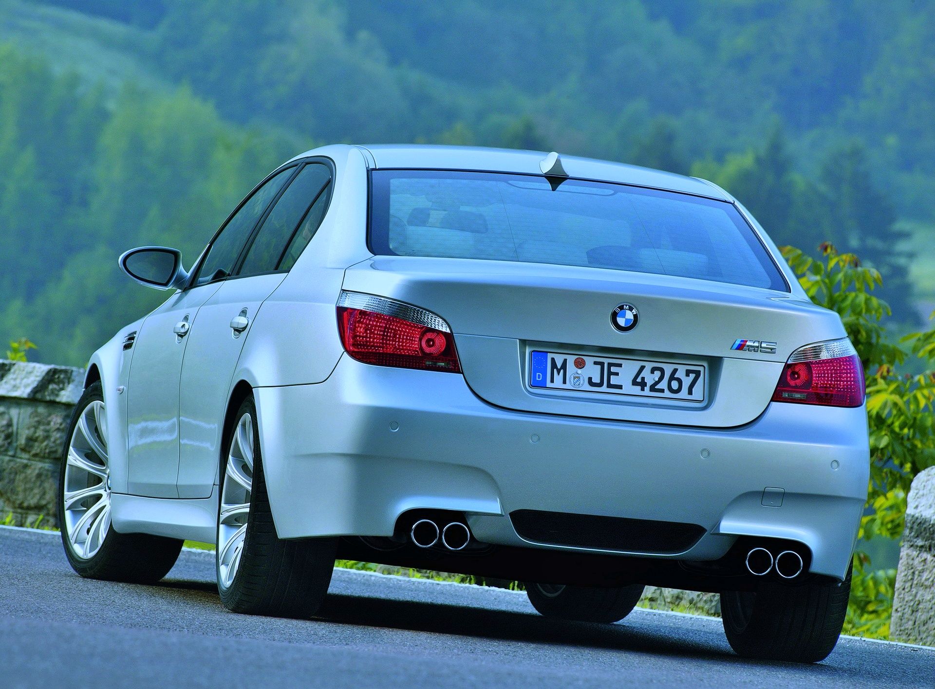 BMW M5, tuning, E60, road, 2010 cars, low rider, BMW 7-Series, BMW E60,  german cars, HD wallpaper