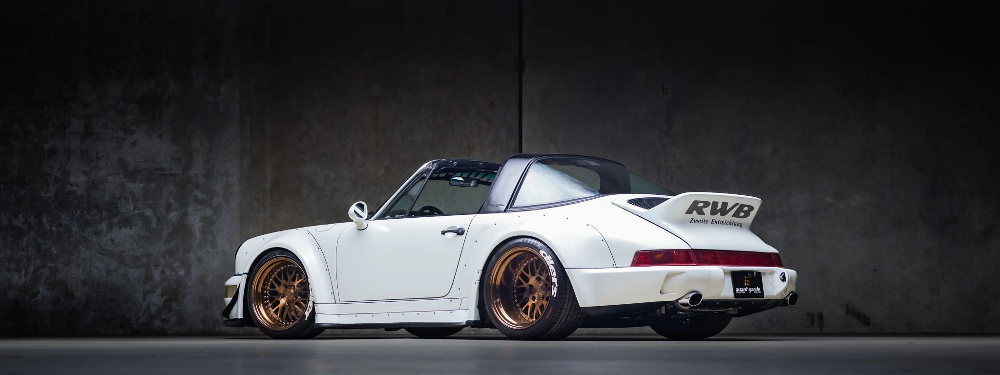 アキラ様　RWB 二台 Akira Nakai's Porsche 911 Carrera 2 Targa Goes Up for Sale
