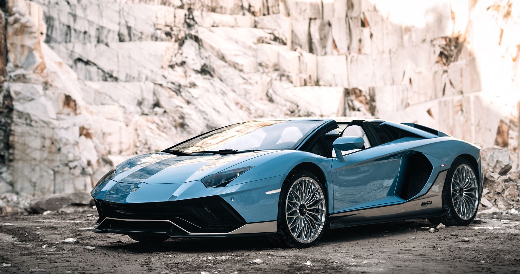 The Final Lamborghini Aventador Pays Homage to the Muira Roadster
