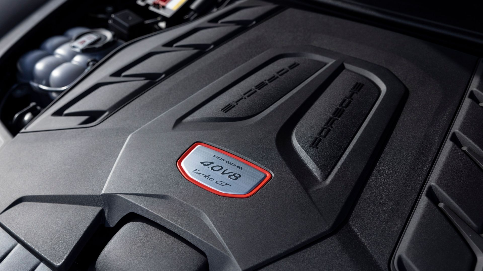 2022 Porsche Cayenne Turbo GT Engine
