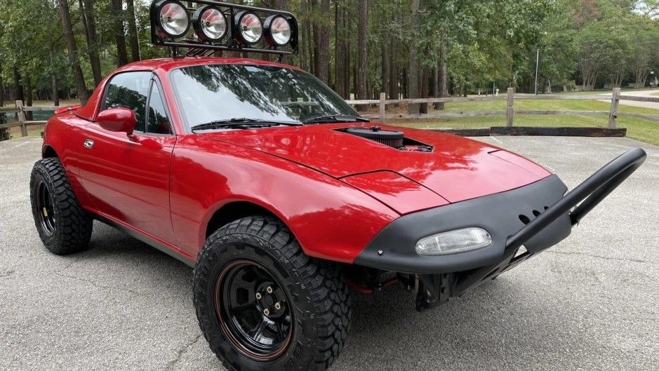 This Wild Off-Road V-8 Swapped Mazda Miata Is A Go-Anywhere Roadster