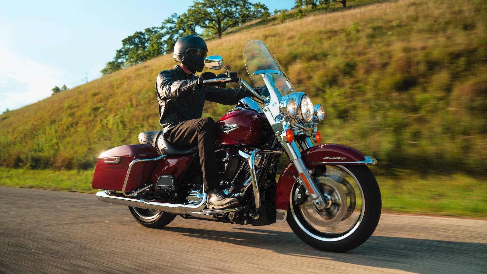 Top 10 Touring Motorcycles With The Best Fuel Economy