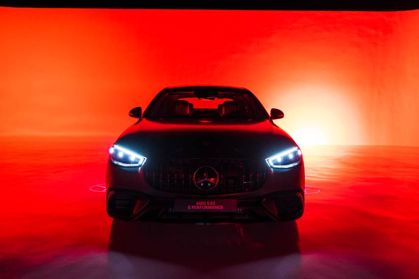 Mercedes-AMG S 63 E Performance Debuts With A Brawny V-8 And Over 1,000 ...