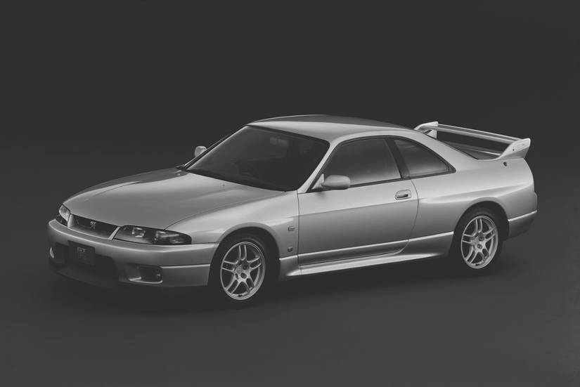 10 Reasons Why The R33 Nissan Skyline GT-R Wasn't A Runaway Success