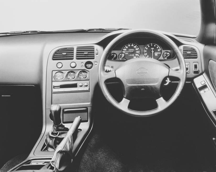 10 Reasons Why The R33 Nissan Skyline GT-R Wasn't A Runaway Success