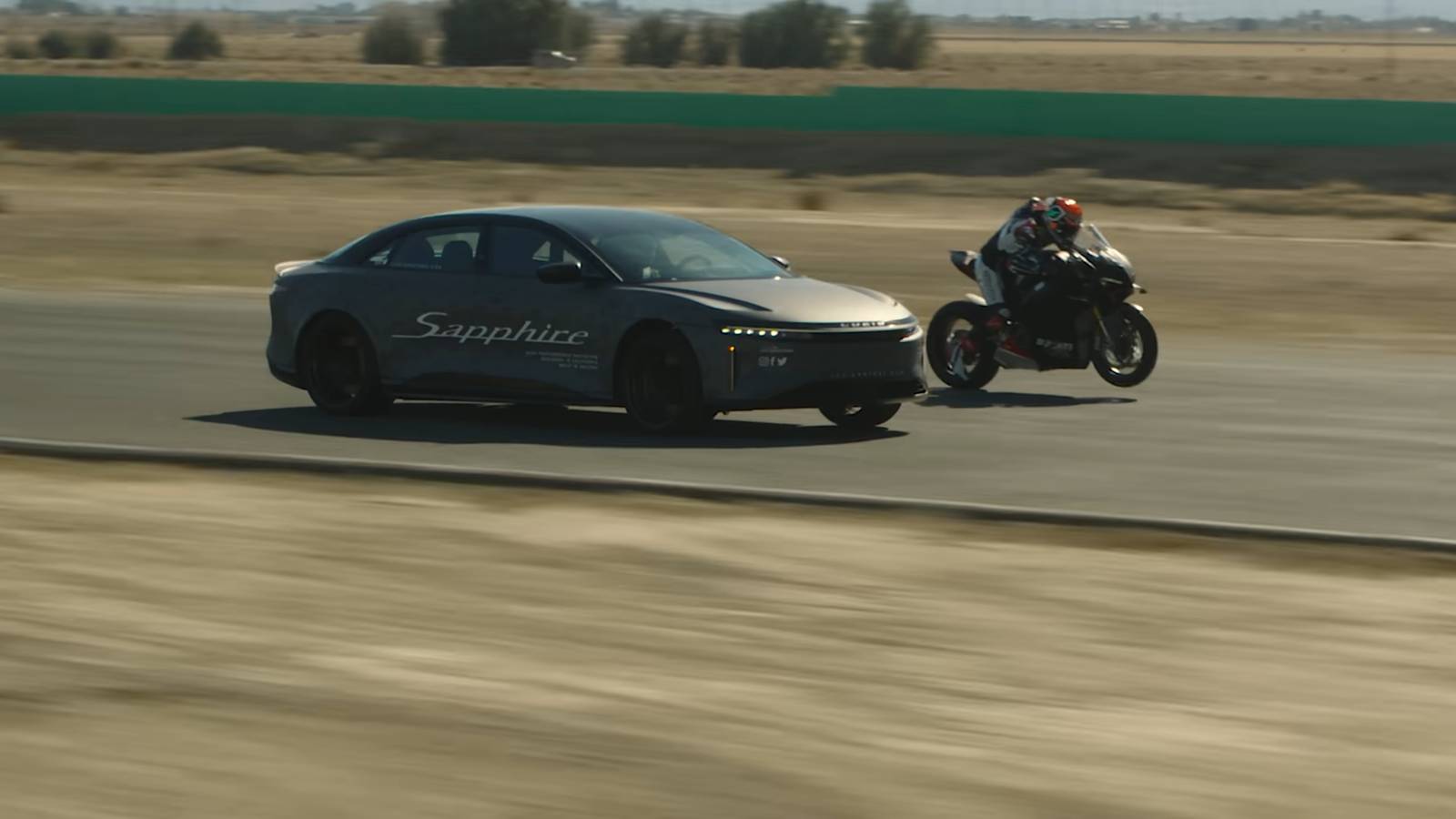 Crazy Drag Race: Ducati Panigale V4 SP Takes On The World’s Fastest ...
