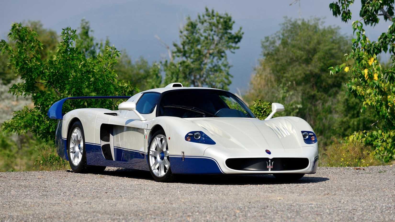 Maserati MC12 front three quarter shot 
