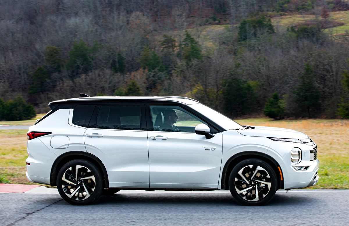 2023 Mitsubishi Outlander PHEV: Performance, Price, And Photos