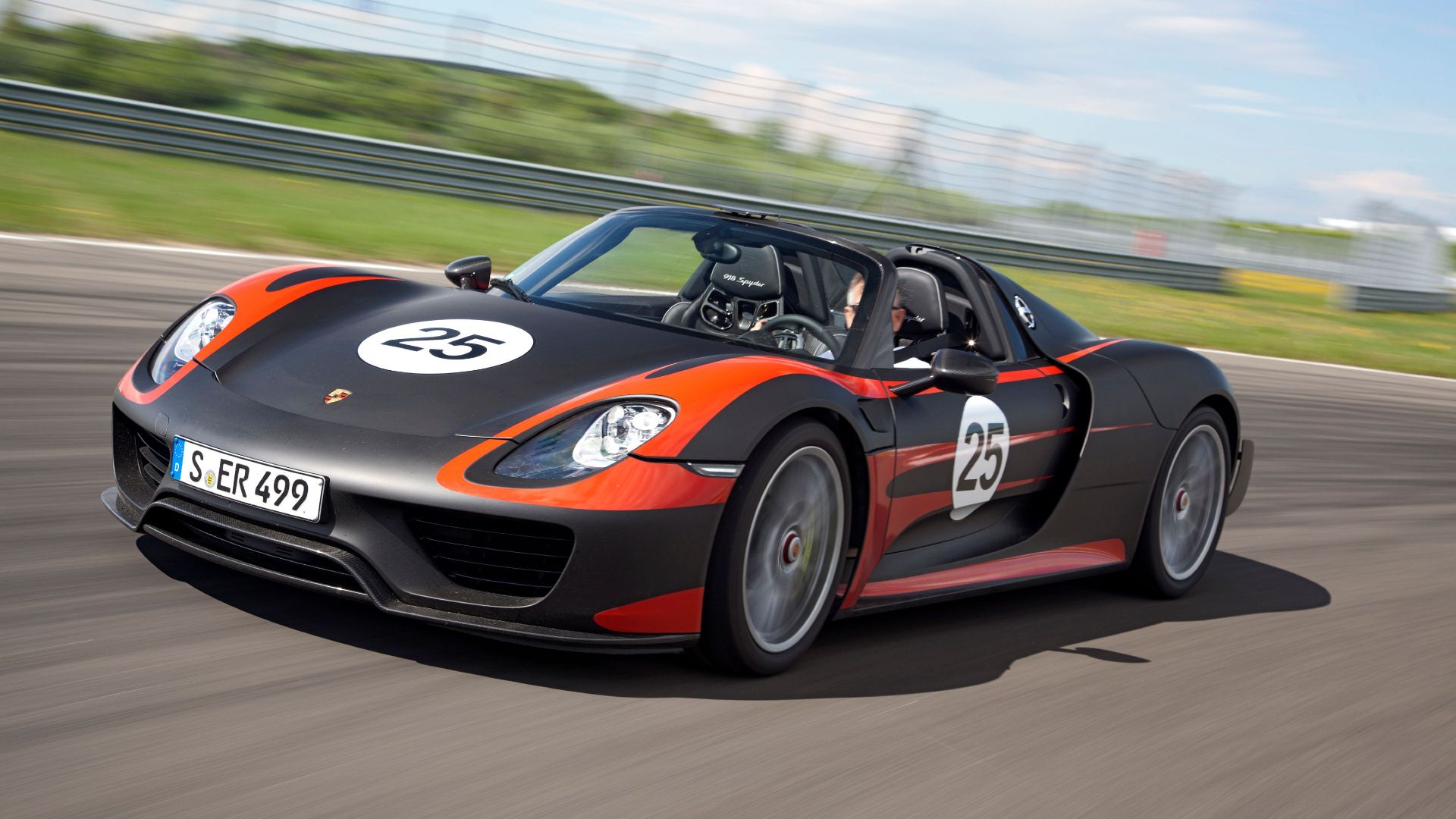 カーズ Top 10 Facts Every Enthusiast Must Know About The Porsche 918 Spyder