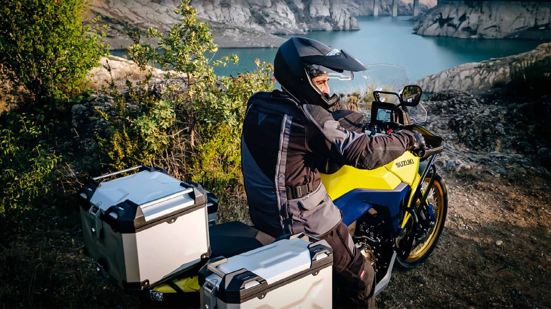 2023 Suzuki VStrom 800DE Performance, Price, And Photos