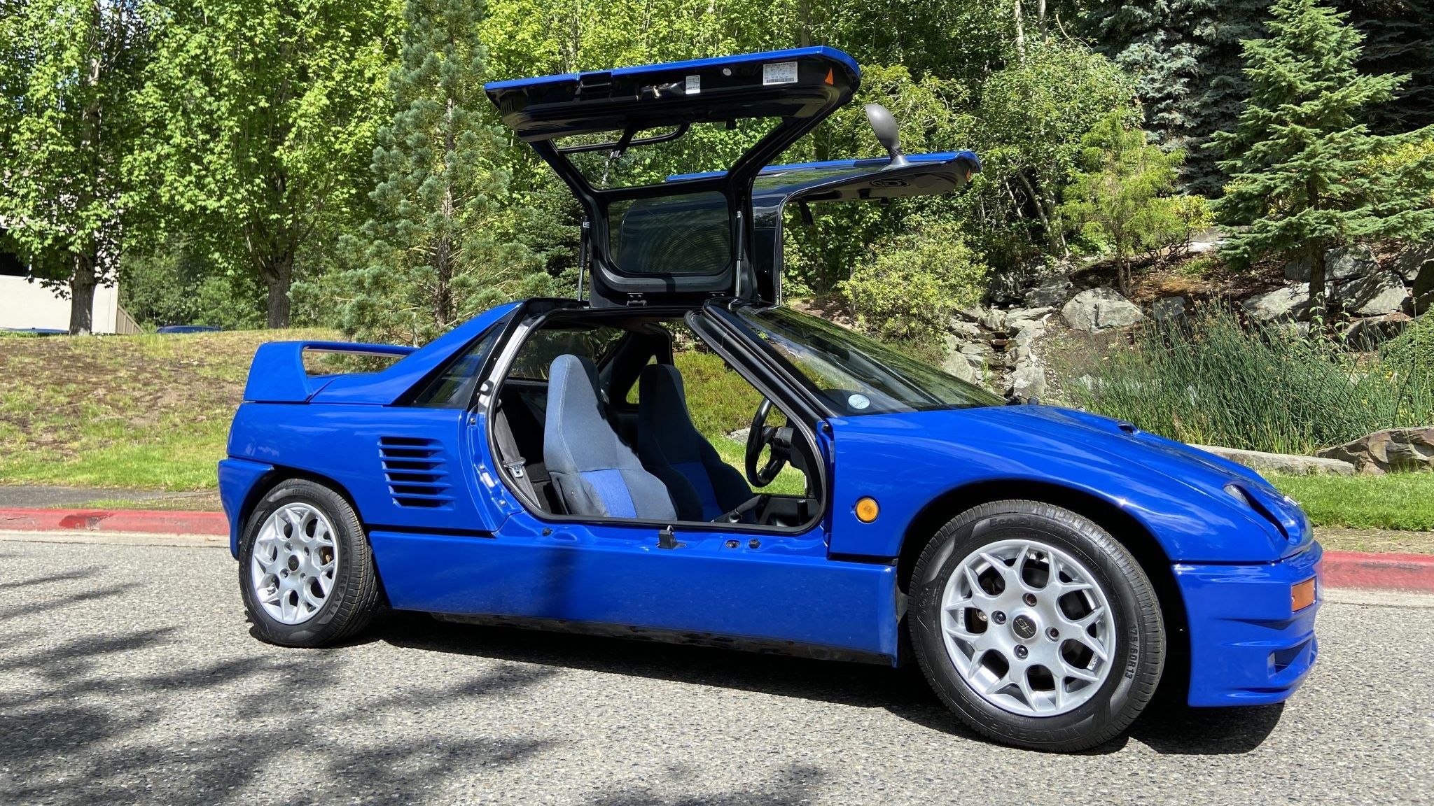 The Autozam AZ-1 Is The Ultimate Japanese Pocket Rocket That You