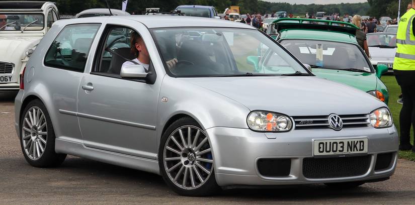 10 Reasons Why The 2004 Volkswagen Golf R32 Was The Coolest Hatchback ...