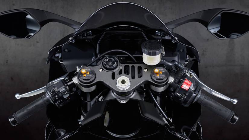 Here's How Yamaha's R Series Stacks Up Against Honda's CBR