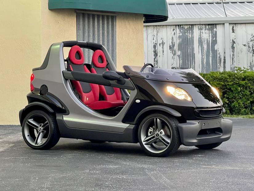 The Smart Crossblade Is A Convertible City Car Without Doors Or Windows