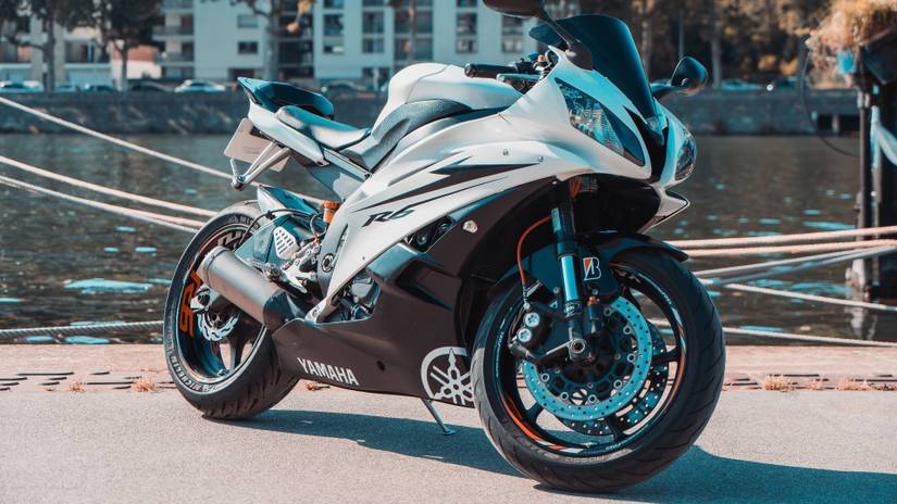 08 R6 White 10 Fun Facts You Should Know About The Yamaha R6