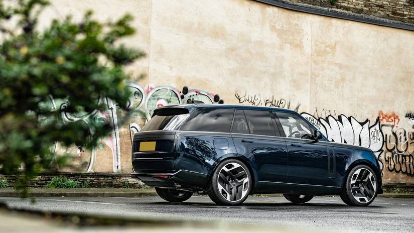 23 Inch Range Rover Urban Project Kahn's Range Rover Custom Is A Stealthy Street SUV Featuring ...
