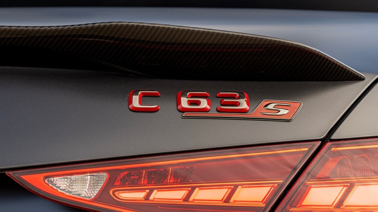 10 High-Performance Hybrids That Are Also Reliable