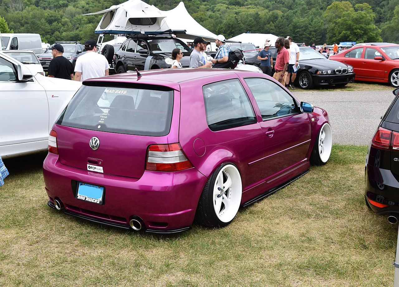 10 Reasons Why The 2004 Volkswagen Golf R32 Was The Coolest