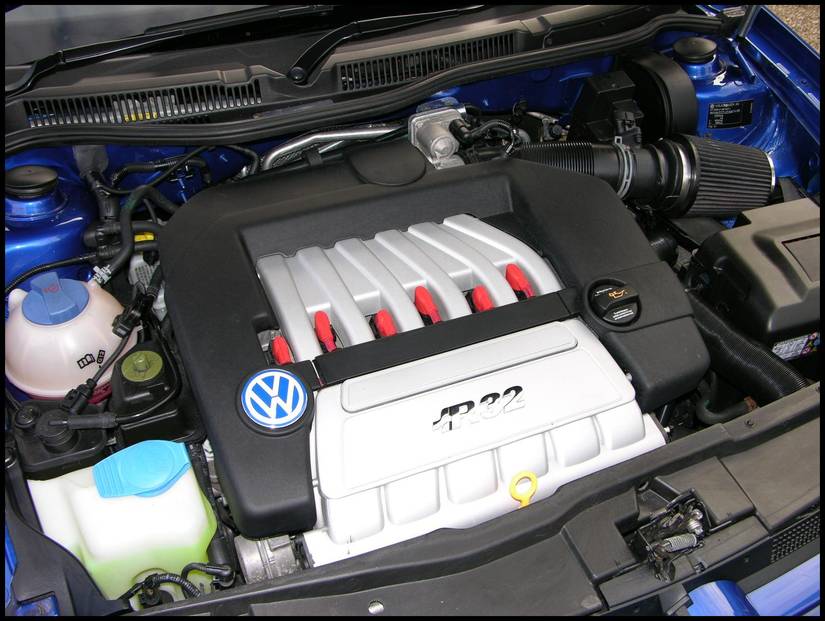 10 Reasons Why The 2004 Volkswagen Golf R32 Was The Coolest Hatchback ...