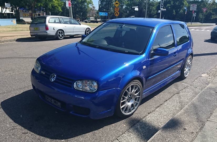Blue R32 2000 10 Reasons Why The 2004 Volkswagen Golf R32 Was The Coolest Hatchback ...