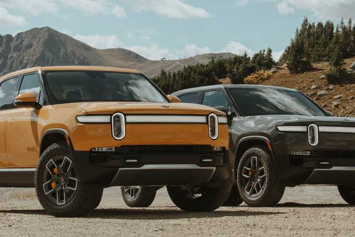 Rivian R1S | TopSpeed