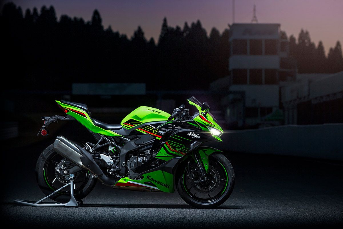 2023-kawasaki-ninja-zx-4r-side