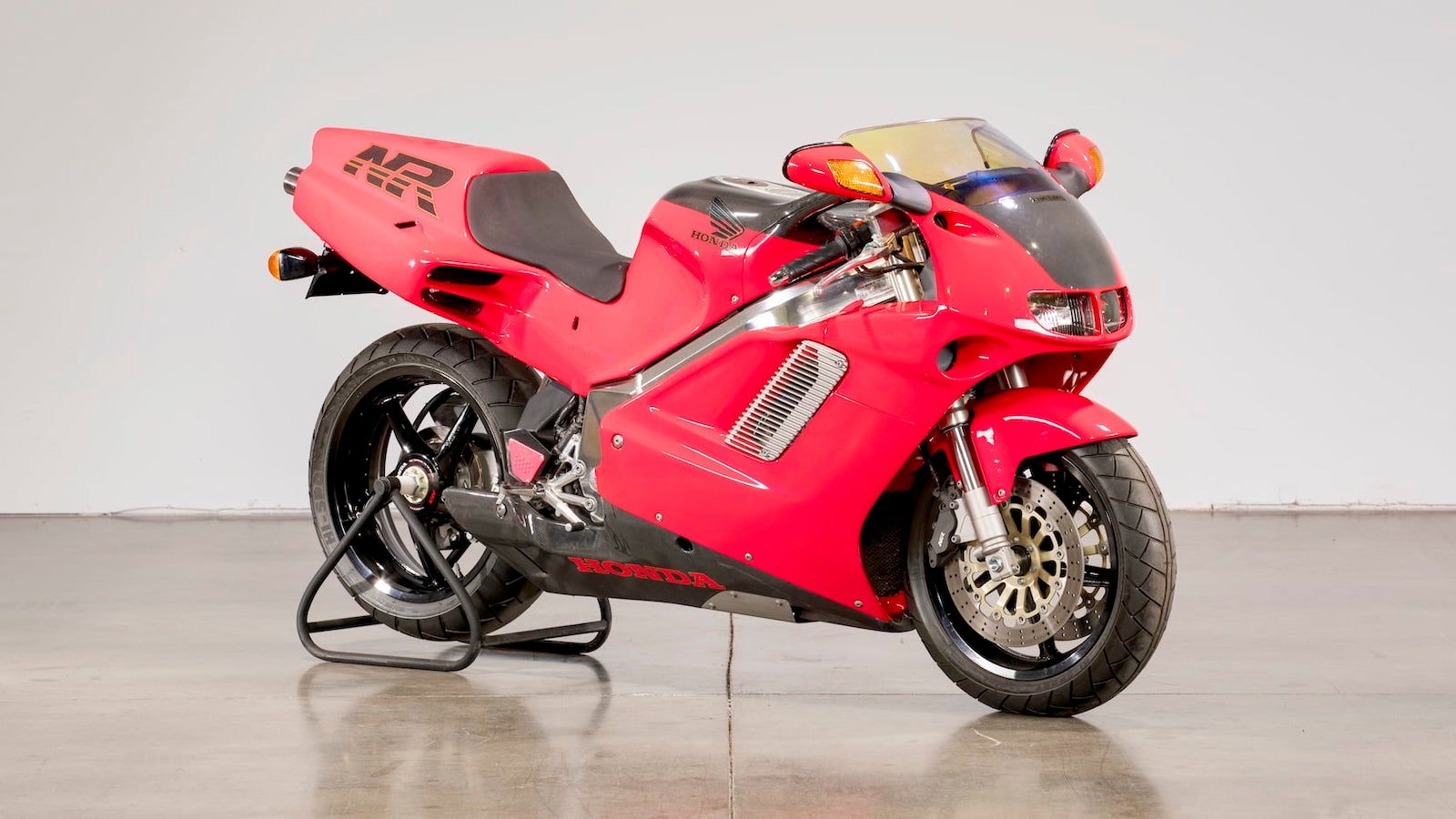 This Is Why The Honda NR750 Was A Groundbreaking Motorcycle
