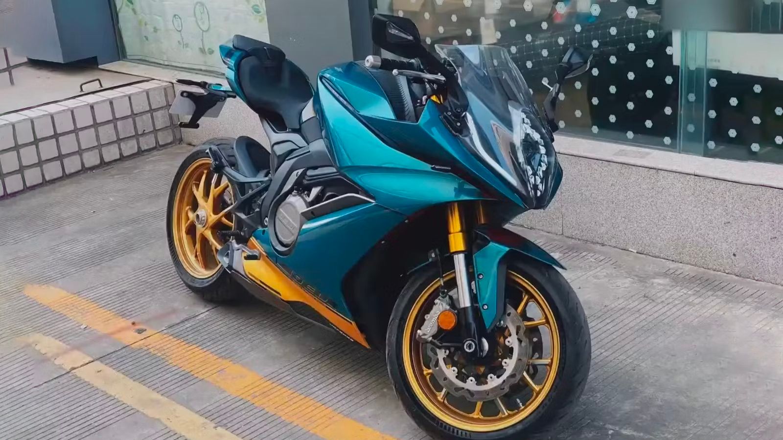 The Jedi K750 Is A Downright Impressive Chinese Sports Bike
