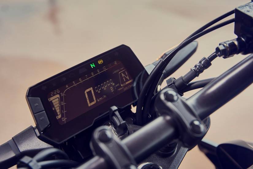 2023 Honda CB300R LCD