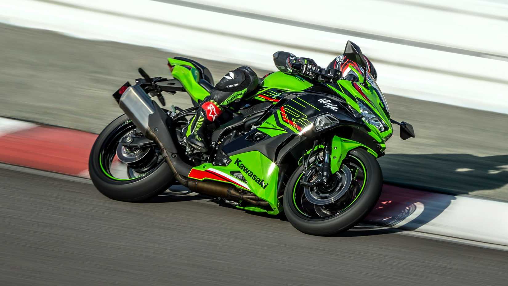 Pista Kawasaki Ninja ZX-4RR 2023