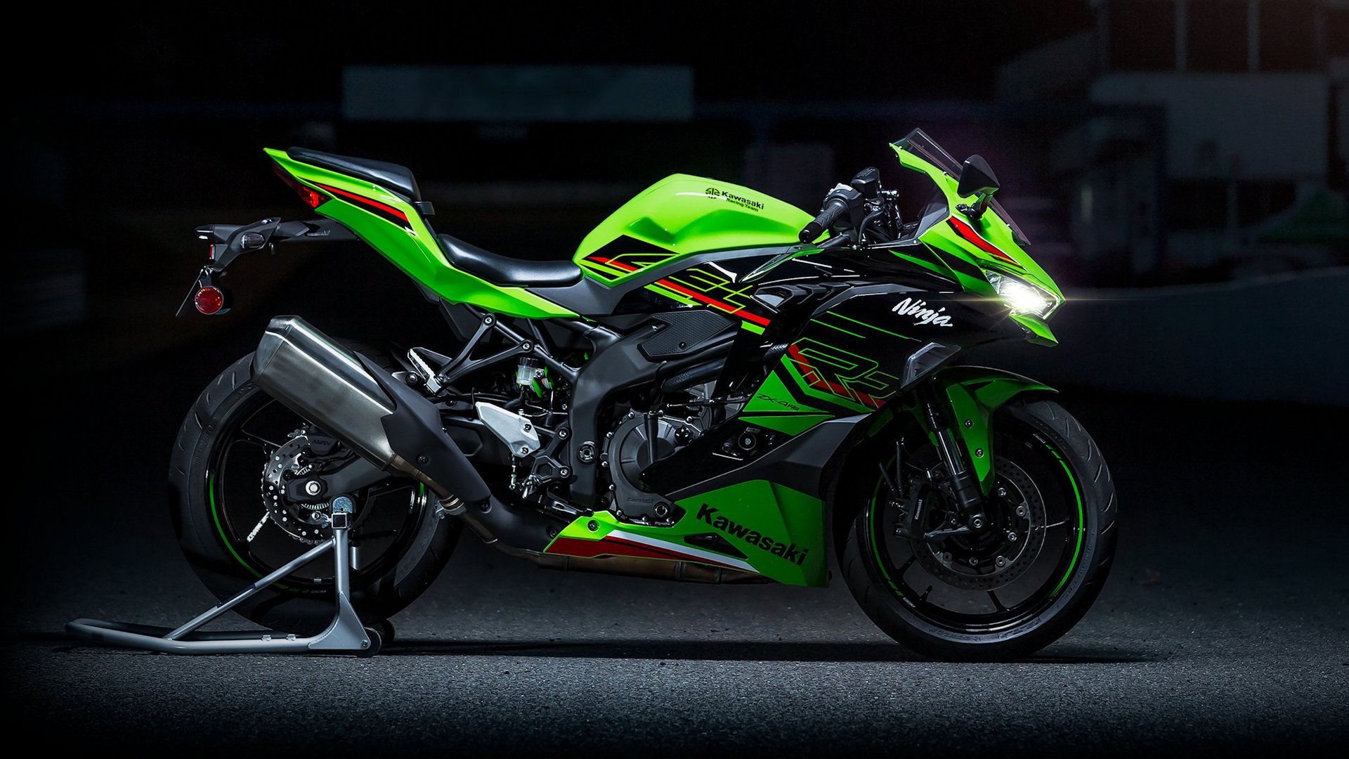 Softbank - YUR: Zx4rr or zxr400? : r/Kawasaki