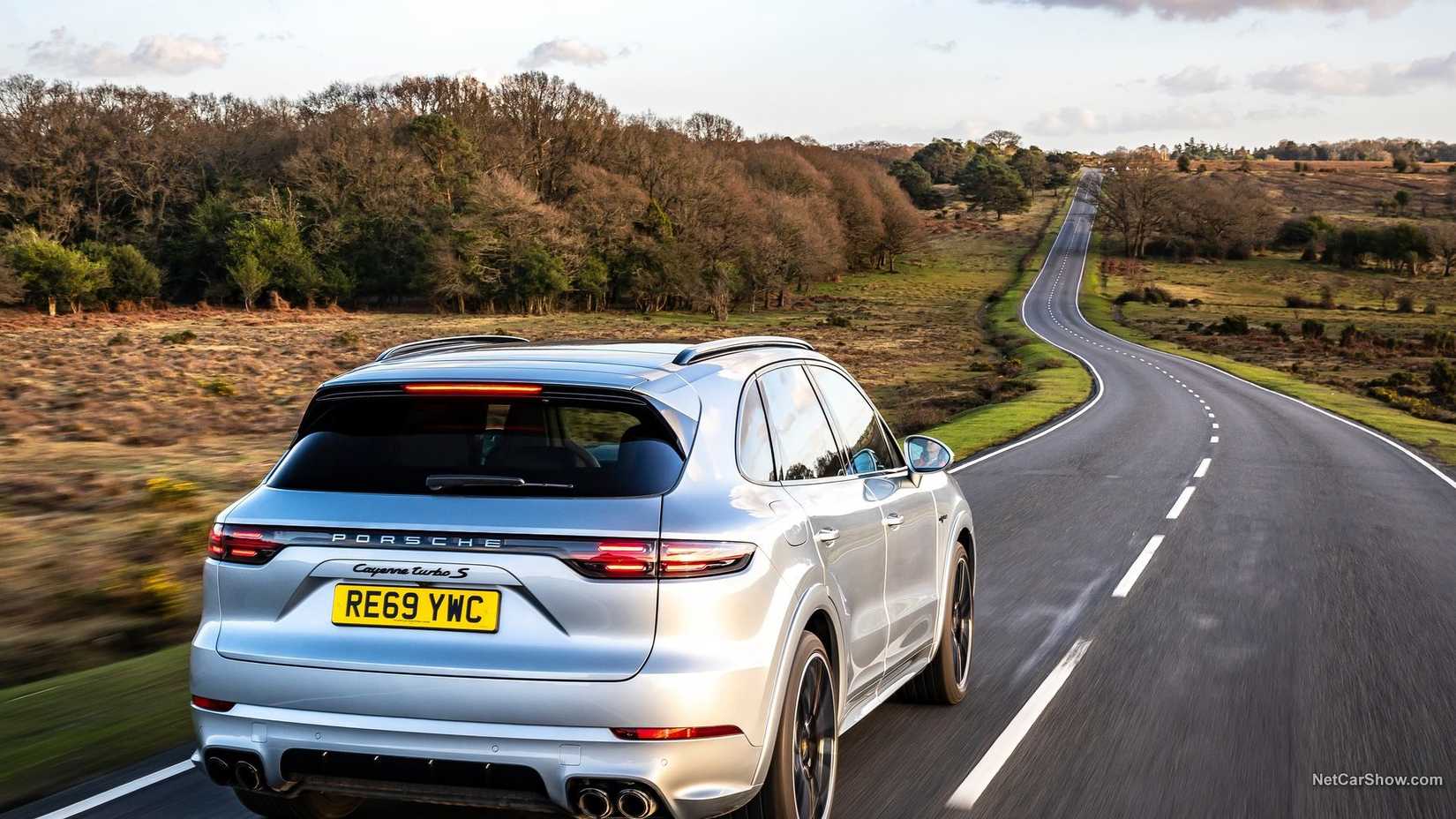 2020 Porsche Cayenne Turbo S E-Hybrid