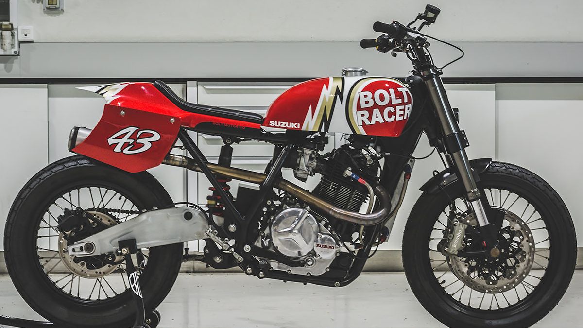 The Lightning Bolt Is An Homage To The Great Kevin Schwantz