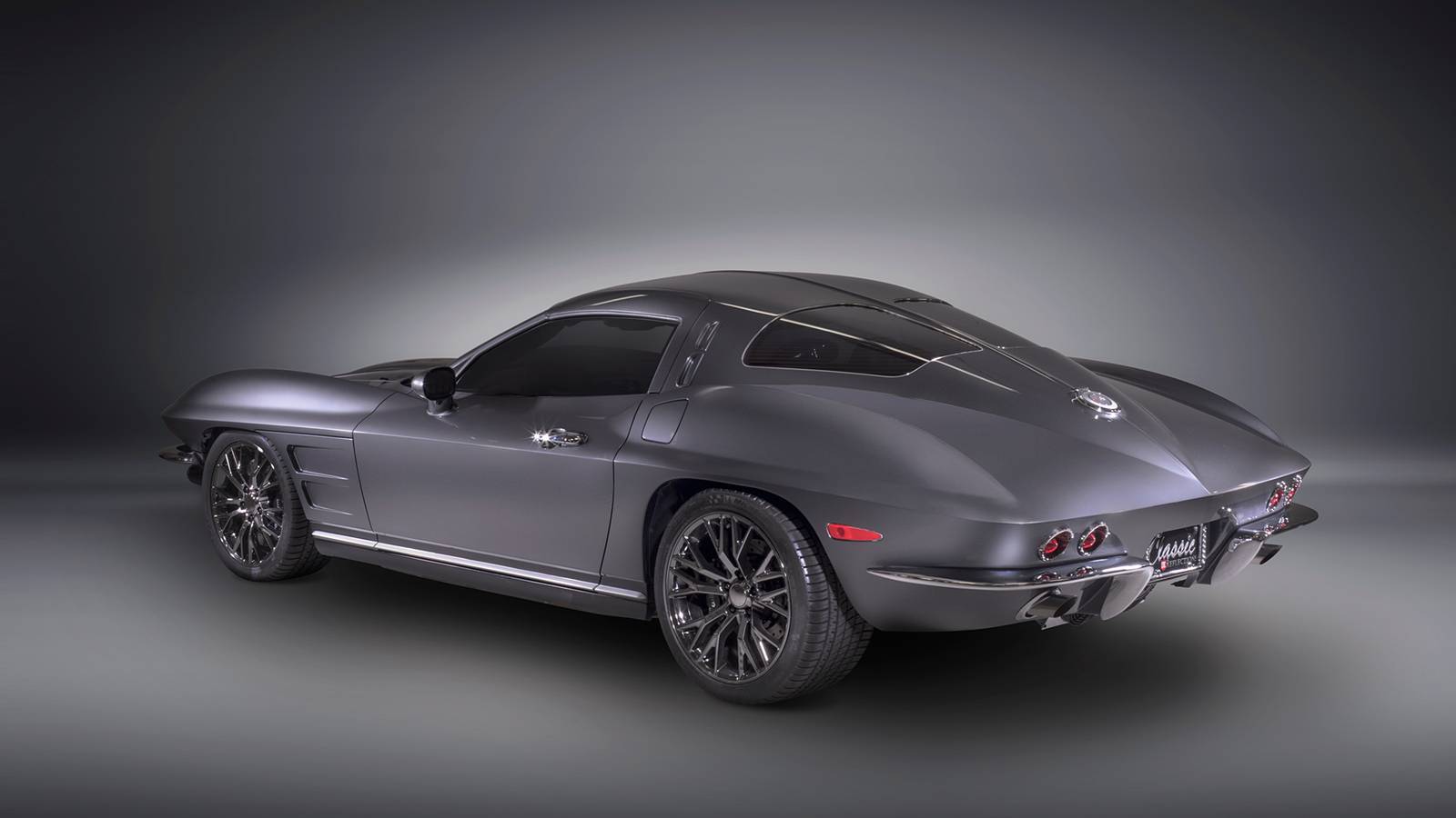 Best Of Both Worlds: This C2 'Vette Split-Window Is Actually A C6 Under ...