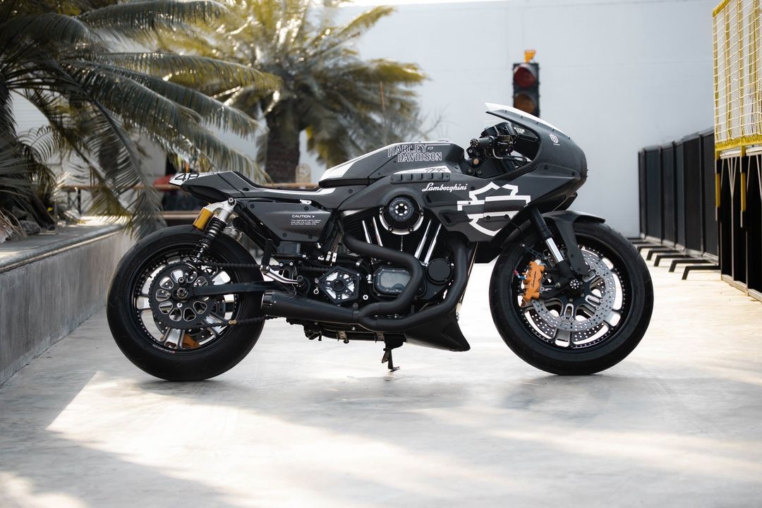 西*8様 【極上】Harley-Davidson Thunder&Lightni Harley-Davidson 2021 Fat Boy 260 'Blue Thunder' by Rick's