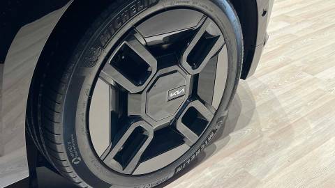 2024 Kia EV9 First Look: An EV That's Perfect For America