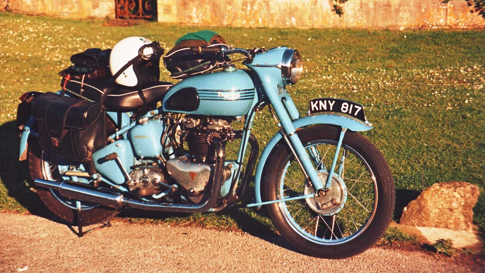 TRIUMPH 6T THUNDERBIRD 650