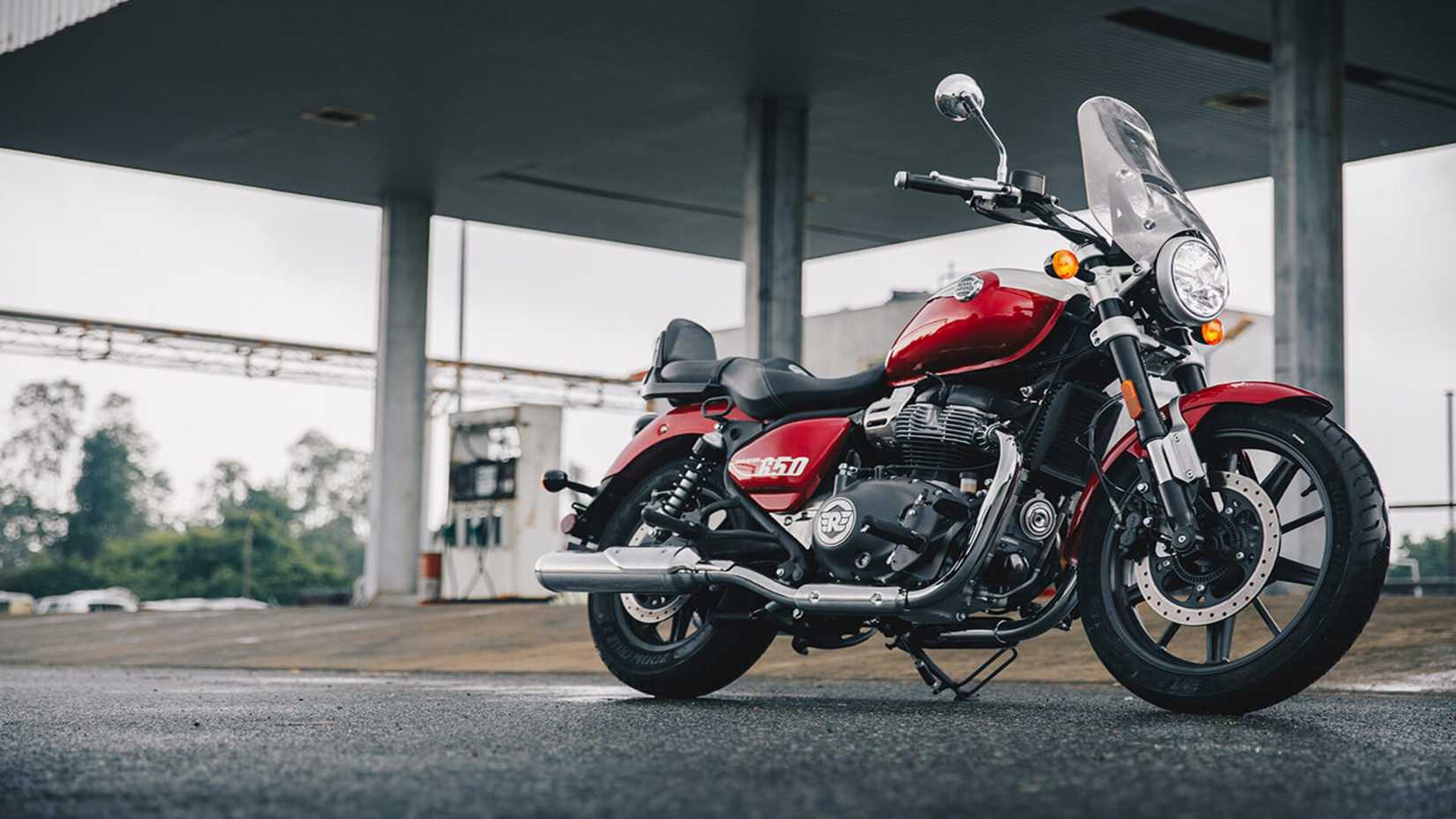 Super Metoer Royal Enfield 2023