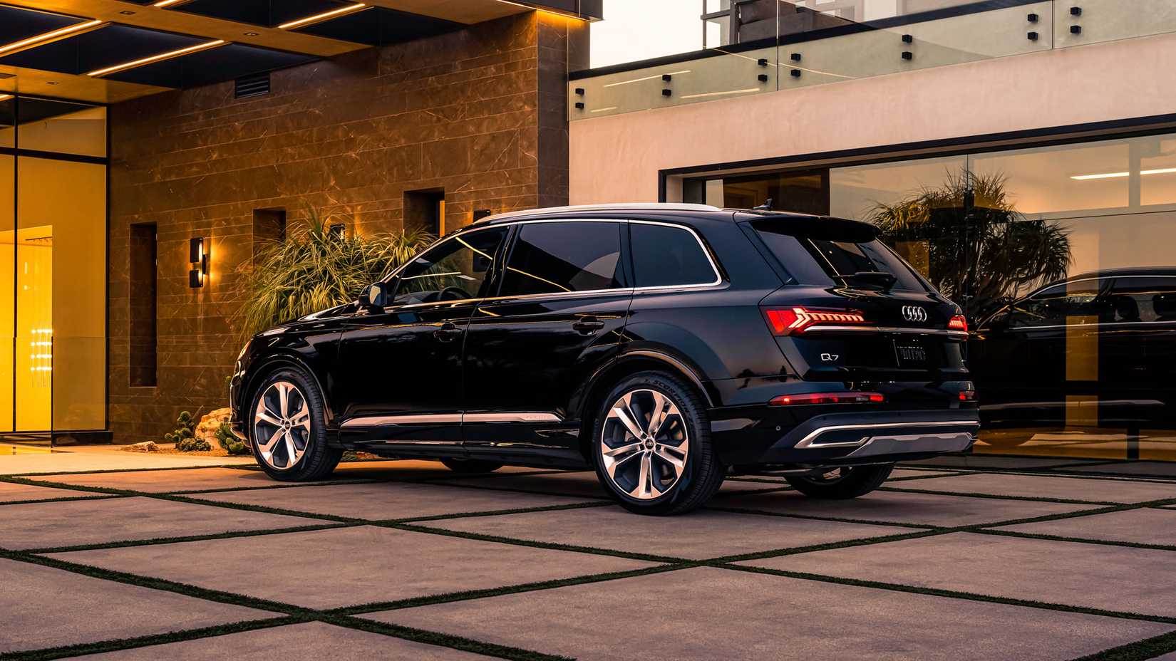Audi Q7 preto 2023