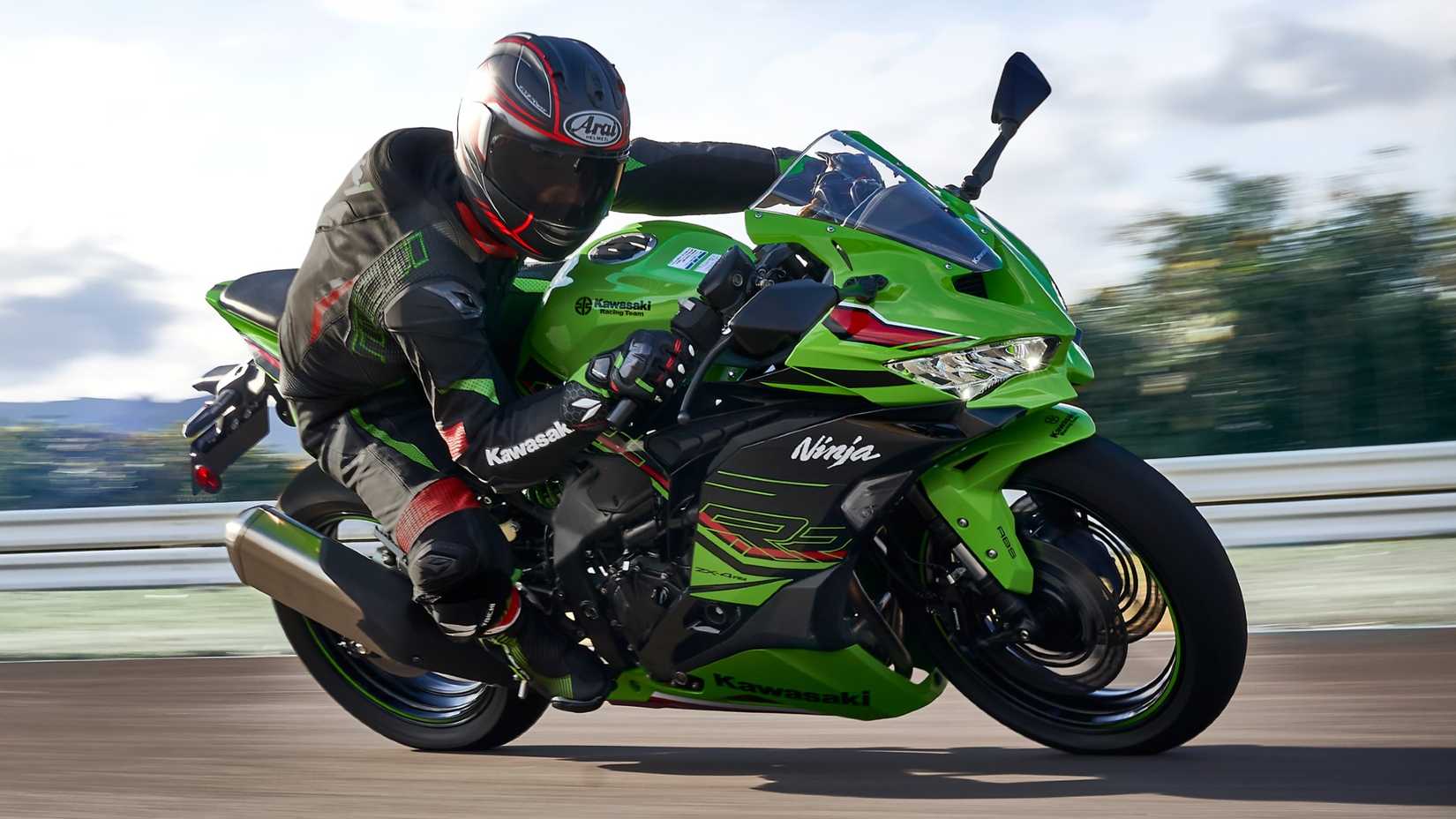 Kawasaki Ninja ZX-4RR Track