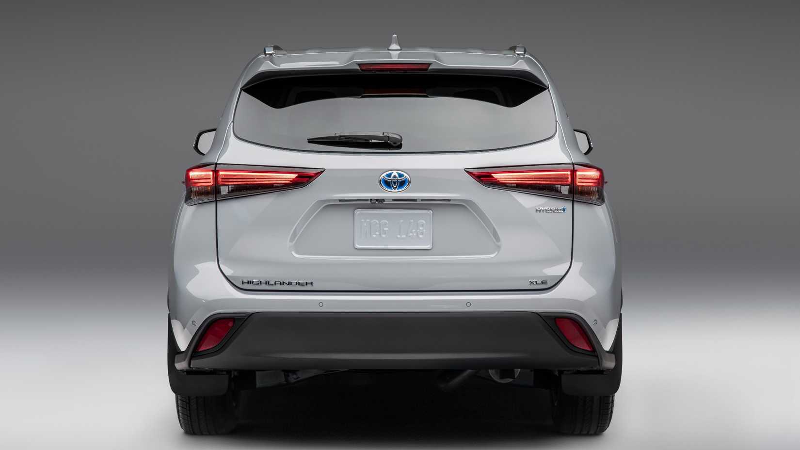 Here's How Much The Toyota Highlander Hybrid Depreciates After 1 Year