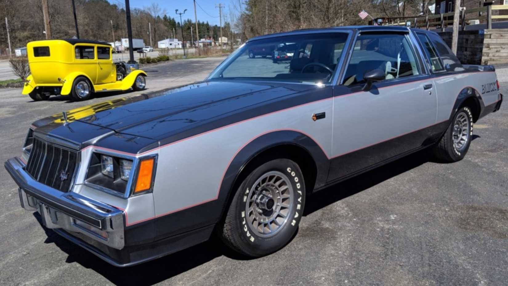 Three-quarters front view of 1982 Grand National In silver and black