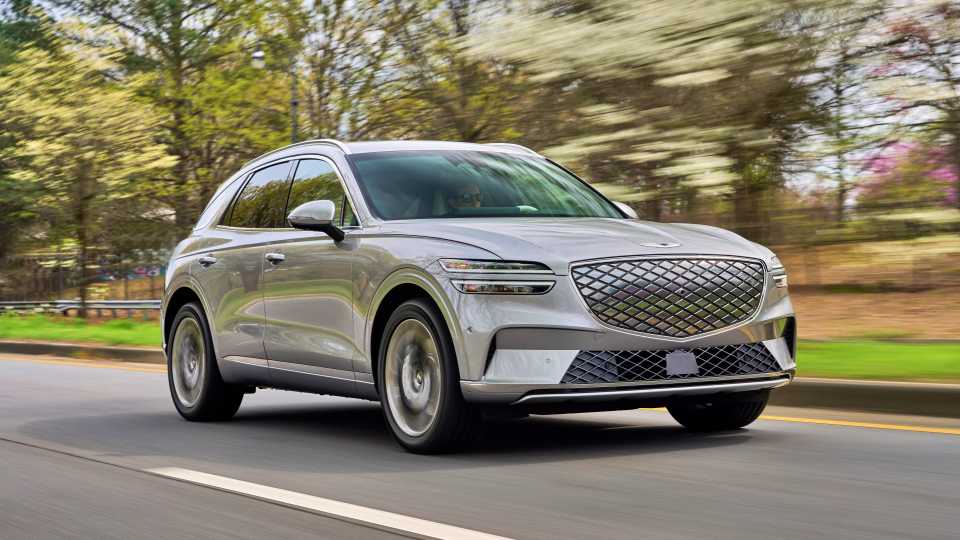 Silver 2023 Genesis Electrified GV70