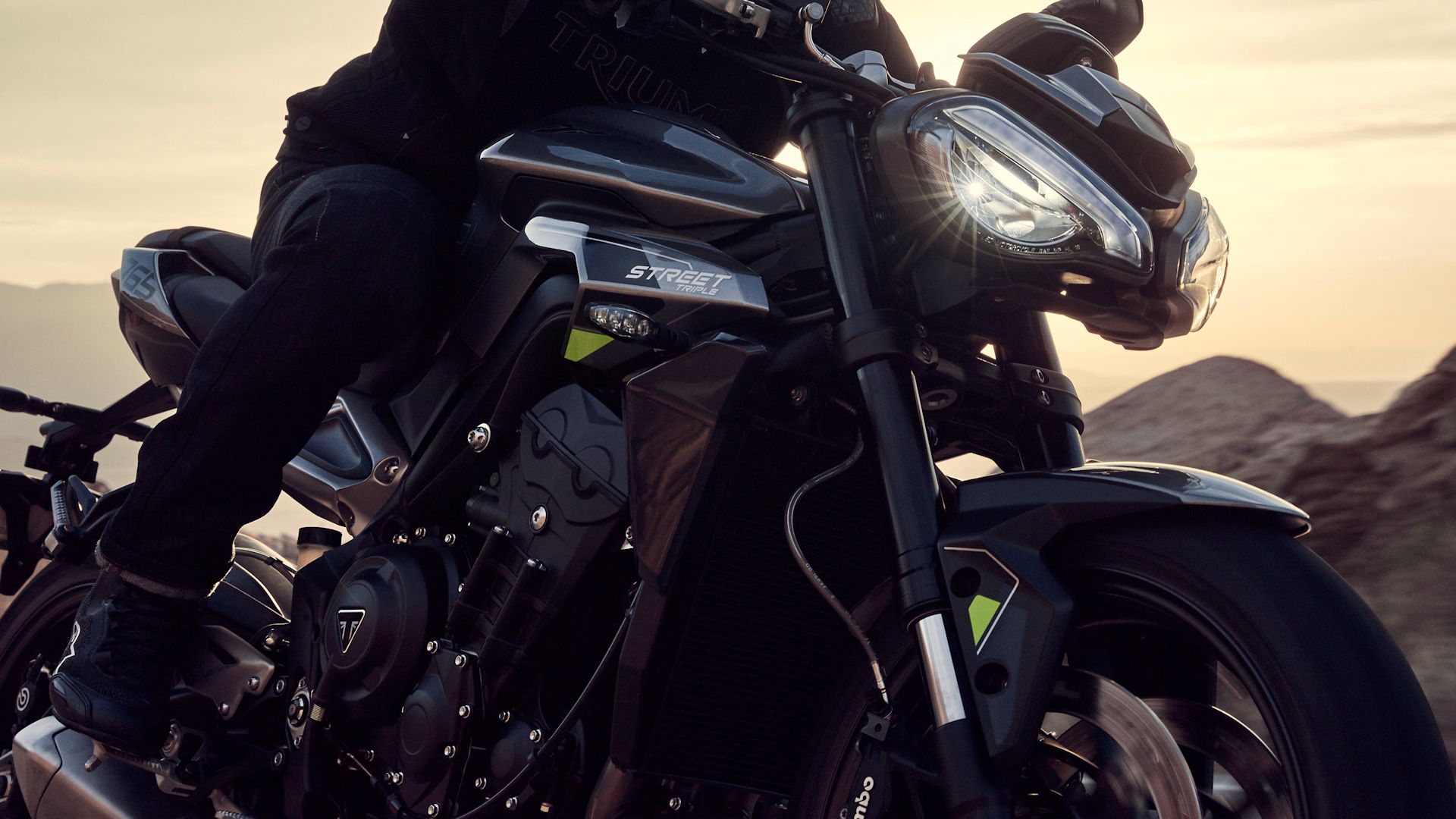 2024 Triumph Street Triple 765 R: Performance, Price, And Photos