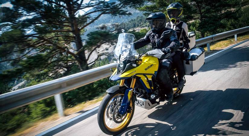 A yellow Suzuki V-Strom 800DE Adventure